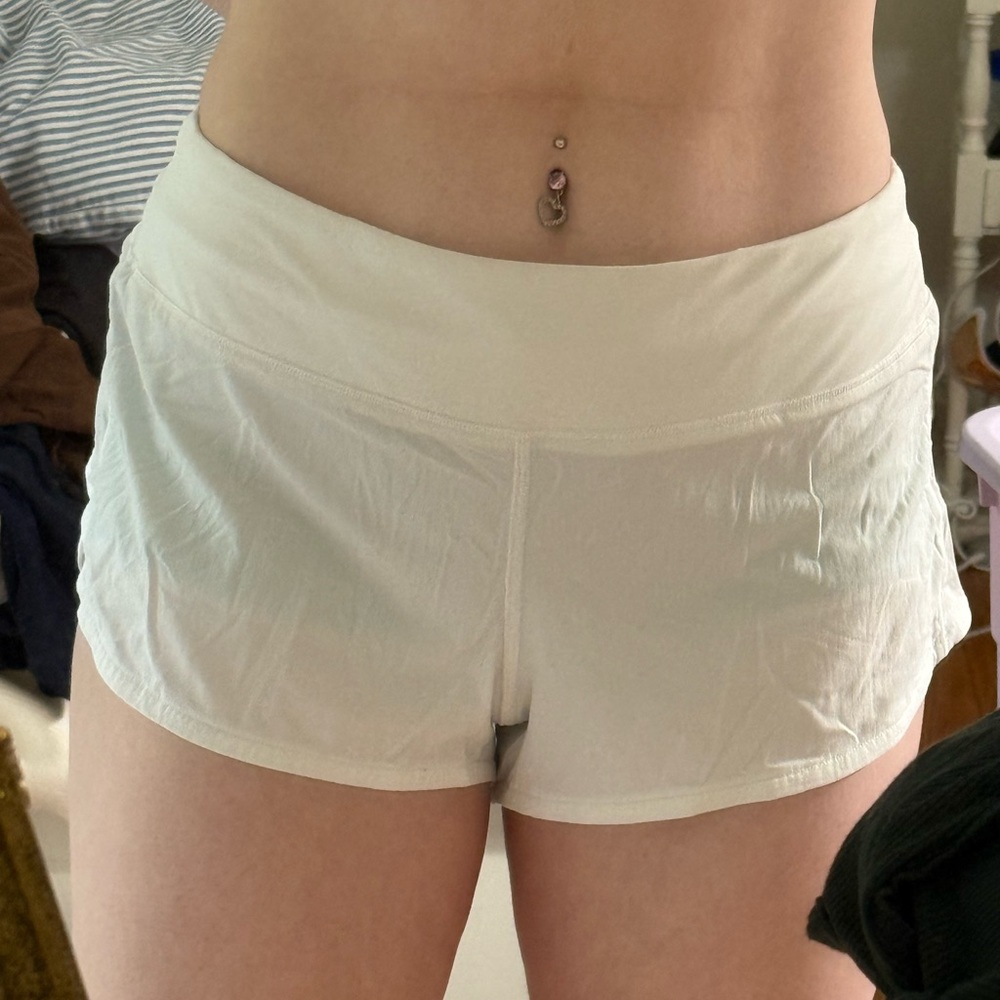 Lululemon White LR 2.5in Speed Up Athletic Shorts